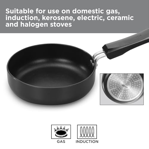 Hawkins Futura 16 cm Frying Pan, Non Stick Fry Pan with Glass Lid, Induction Omelette Pan, Small Frying Pan, Black (INF16G)